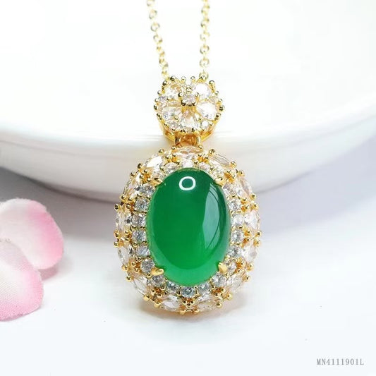 chalcedony shine necklace