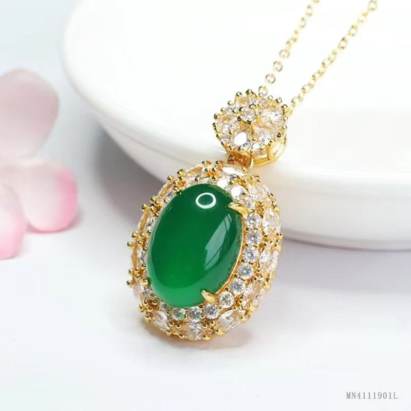 chalcedony shine necklace