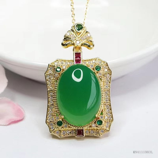 chalcedony shine necklace
