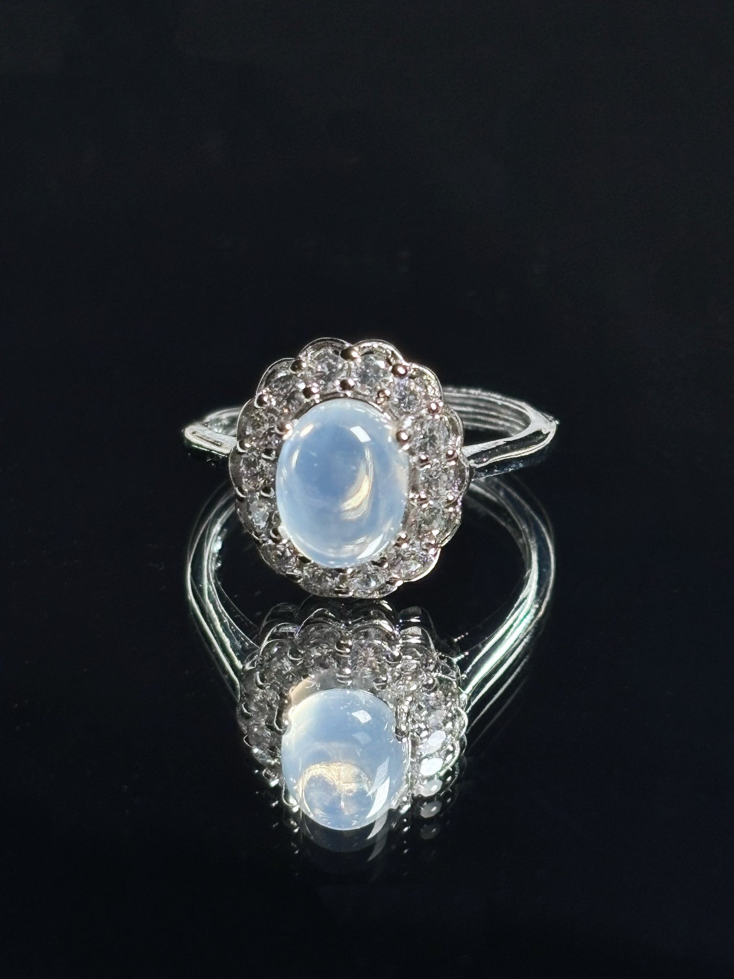 White Starlight spinel